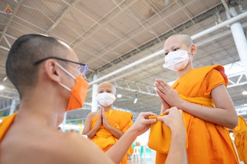 ภาพ No.44363:ประมวลภาพพิธีบรรพชา และพิธีถวายบาตร โครงการบวชภาคฤดูร้อน พ.ศ. 2565