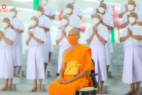 ภาพ No.51044:ประมวลภาพพิธีบรรพชาอุปสมบท โครงการบรรพชาอุปสมบทหมู่ รุ่นวันครูวิชชาธรรมกาย ปีพุทธศักราช 2565