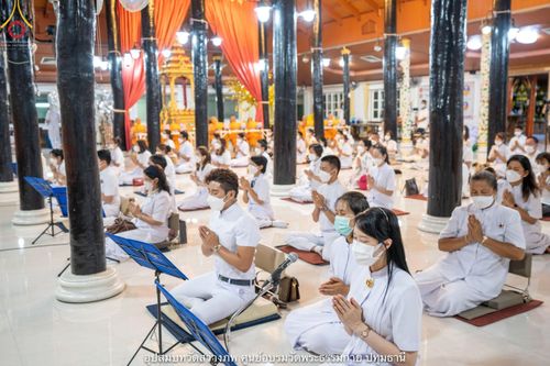 ภาพ No.40481:พิธีตัดปอยผม ปลงผม ขอขมารับผ้าไตรและพิธีบรรพชา ในโครงการอุปสมบท บูชาธรรมมหาปูชนียาจารย์ ประจำปี 2564 ชุดที่ 13