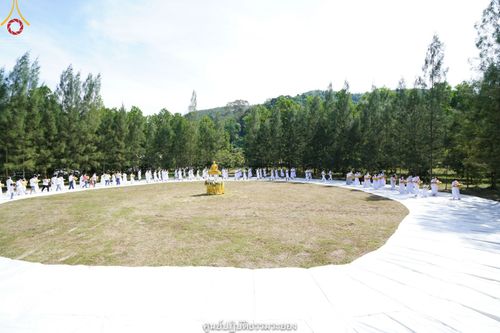 ภาพ No.39523:พิธีตัดปอยผม ปลงผม ขอขมารับผ้าไตรและพิธีบรรพชา ในโครงการอุปสมบท บูชาธรรมมหาปูชนียาจารย์ ประจำปี 2564  ชุดที่ 2