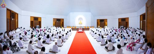 ภาพ No.52199:ประมวลภาพพิธีสักการะพระมงคลเทพมุนี (สด จนฺทสโร) ณ ศูนย์ปฏิบัติธรรมพระมงคลเทพมุนี