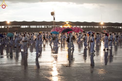 ภาพ No.52584:ประมวลภาพวันคล้ายวันเกิดครบรอบ 138 ปี พระมงคลเทพมุนี (สด จนฺทสโร) พระผู้ปราบมาร ชุดที่ 2