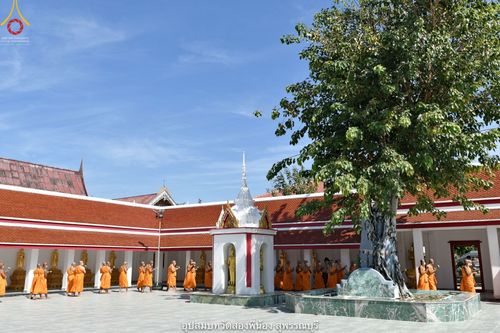 ภาพ No.40057:พิธีตัดปอยผม ปลงผม ขอขมารับผ้าไตรและพิธีบรรพชา ในโครงการอุปสมบท บูชาธรรมมหาปูชนียาจารย์ ประจำปี 2564 ชุดที่ 8