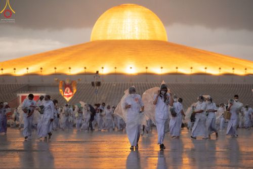 ภาพ No.52587:ประมวลภาพวันคล้ายวันเกิดครบรอบ 138 ปี พระมงคลเทพมุนี (สด จนฺทสโร) พระผู้ปราบมาร ชุดที่ 2