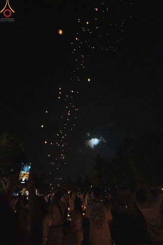 ภาพ No.46530:พิธีจุดโคมวิสาขประทีป วันวิสาขบูชา พ.ศ. 2565 ณ ประเทศอินโดนีเซีย