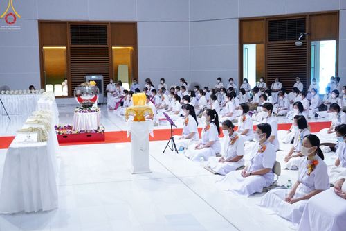 ภาพ No.52198:ประมวลภาพพิธีสักการะพระมงคลเทพมุนี (สด จนฺทสโร) ณ ศูนย์ปฏิบัติธรรมพระมงคลเทพมุนี