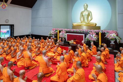 ภาพ No.167910:พิธีทอดกฐิน และ พิธีกรานกฐิน ในวันอาทิตย์ที่ 3 พฤศจิกายน พ.ศ. 2567 ณ วัดพระธรรมกาย จ.ปทุมธานี