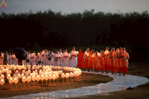 ภาพ No.241621:วันเสาร์ที่ 23 สิงหาคม พ.ศ. 2568 พิธีบุพเปตพลีนานาชาติ ปีที่ 12 ณ ศูนย์ปฏิบัติธรรมภาคใต้ อ.บางกล่ำ จ.สงขลา