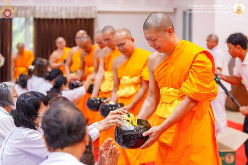 ภาพ No.152286:โครงการอบรมอุบาสก อุบาสิกาแก้ว ตัวแทนทอดกฐิน 30,000 วัด ทั่วไทย ระหว่างวันที่ 6-8 กันยายน พ.ศ. 2567 ณ ศูนย์อบรมเยาวชนกาญจนบุรี