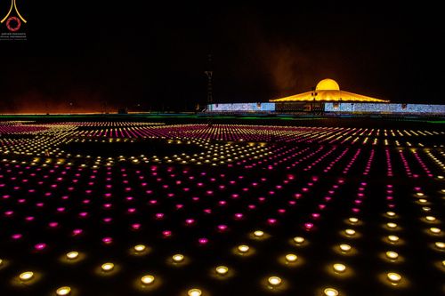 ภาพ No.42025:พิธีฉลองชัยสวดมนต์ บทธัมมจักกัปปวัตตนสูตร 4,000,002,565 จบ เพื่อเป็นสิริมงคลตอนรับศักราชใหม่