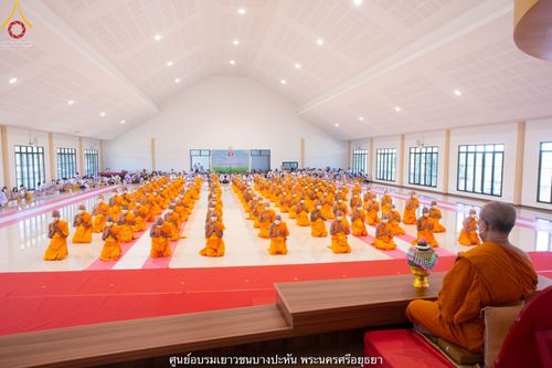 ภาพ No.40822:พิธีตัดปอยผม ปลงผม ขอขมารับผ้าไตรและพิธีบรรพชา ในโครงการอุปสมบท บูชาธรรมมหาปูชนียาจารย์ ประจำปี 2564 ชุดที่ 16