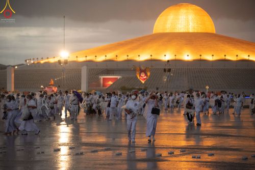 ภาพ No.52586:ประมวลภาพวันคล้ายวันเกิดครบรอบ 138 ปี พระมงคลเทพมุนี (สด จนฺทสโร) พระผู้ปราบมาร ชุดที่ 2