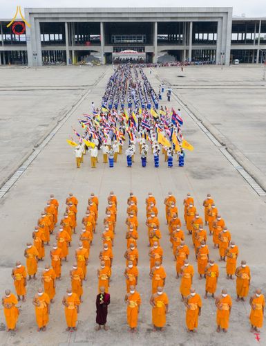 ภาพ No.52094:ประมวลภาพพิธีตักบาตรมิตรภาพไทย-เมียนมาร์ 105 รูป ณ วัดพระธรรมกาย
