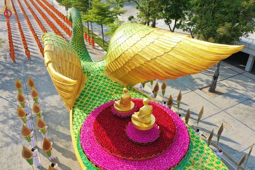 ภาพ No.43272:พิธีอัญเชิญมยุรนาวากาศ บูชาธรรมมหาปูชนียาจารย์ วันพฤหัสบดีที่ 3 กุมภาพันธ์ พ.ศ. 2565