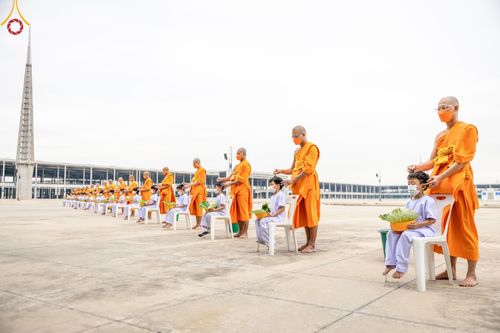 ภาพ No.44020:ประมวลภาพพิธีปลงผม โครงการบรรพชาสามเณรฟื้นฟูพระพุทธศาสนาทั่วไทย ณ ศูนย์อบรมวัดพระธรรมกาย