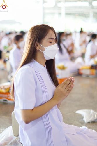 ภาพ No.48236:ประมวลภาพพิธีถวายผ้าอาบน้ำฝน และประทีปโคมไฟ เนื่องในวันอาสาฬหบูชา ประจำปี 2565