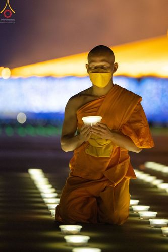 ภาพ No.42028:พิธีฉลองชัยสวดมนต์ บทธัมมจักกัปปวัตตนสูตร 4,000,002,565 จบ เพื่อเป็นสิริมงคลตอนรับศักราชใหม่