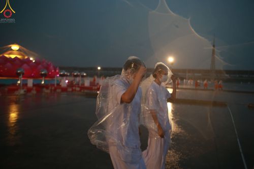 ภาพ No.52591:ประมวลภาพวันคล้ายวันเกิดครบรอบ 138 ปี พระมงคลเทพมุนี (สด จนฺทสโร) พระผู้ปราบมาร ชุดที่ 2