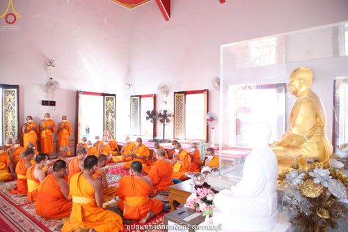 ภาพ No.40062:พิธีตัดปอยผม ปลงผม ขอขมารับผ้าไตรและพิธีบรรพชา ในโครงการอุปสมบท บูชาธรรมมหาปูชนียาจารย์ ประจำปี 2564 ชุดที่ 8