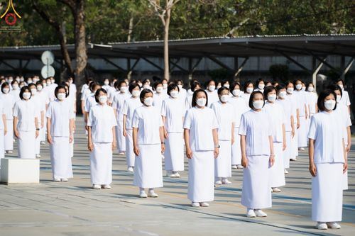 ภาพ No.43283:พิธีอัญเชิญมยุรนาวากาศ บูชาธรรมมหาปูชนียาจารย์ วันพฤหัสบดีที่ 3 กุมภาพันธ์ พ.ศ. 2565
