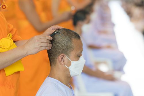 ภาพ No.56787:พิธีปลงผมนาคธรรมทายาท โครงการอุปสมบทบูชาธรรม มหาปูชนียาจารย์ประจำปี 2565 ณ สภาธรรมกายสากล วัดพระธรรมกาย