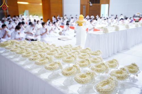 ภาพ No.52208:ประมวลภาพพิธีสักการะพระมงคลเทพมุนี (สด จนฺทสโร) ณ ศูนย์ปฏิบัติธรรมพระมงคลเทพมุนี