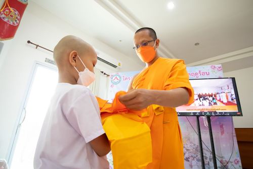 ภาพ No.44883:ประมวลภาพพิธีบรรพชา ในโครงการบรรพชาสามเณรฟื้นฟูพระพุทธศาสนาทั่วไทย ณ ศูนย์อบรมเยาวชนบางปะหัน