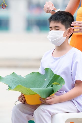 ภาพ No.44023:ประมวลภาพพิธีปลงผม โครงการบรรพชาสามเณรฟื้นฟูพระพุทธศาสนาทั่วไทย ณ ศูนย์อบรมวัดพระธรรมกาย