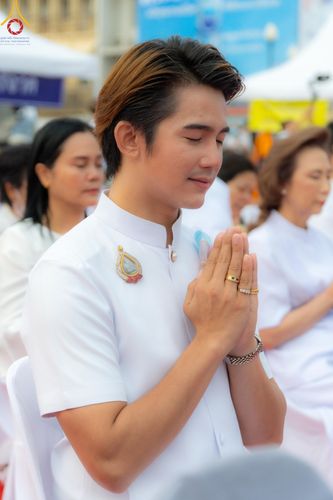 ภาพ No.126154:พิธีทำบุญเมืองนครราชสีมา ฉลอง 556 ปี ตักบาตรพระ 10,000 รูป ในวันเสาร์ที่ 2 มีนาคม พ.ศ.2567 ณ อนุสาวรีย์ท้าวสุรนารี จ.นครราชสีมา จัดโดย คณะสงฆ์จังหวัดนครราชสีมา ร่วมกับสำนักงานจังหวัดนครราชสีมา