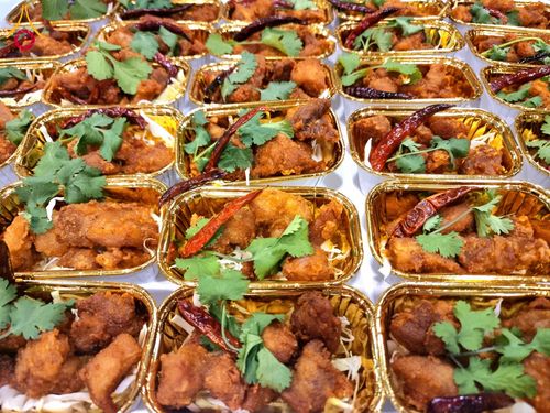 ภาพ No.204397:พิธีถวายภัตตาหารเป็นสังฆทาน แด่พระธรรมยาตรา ณ วัดพระธรรมกาย ตำบลคลองสาม อำเภอคลองหลวง จังหวัดปทุมธานี ในโครงการธรรมยาตรา กตัญญูบูชา มหาปูชนียาจารย์ พระมงคลเทพมุนี(สด จนฺทสโร) พระผู้ปราบมาร อนุสรณ์สถาน 7 แห่ง ปีที่ 13 วันที่ 31 มกราคม พ.ศ. 2568