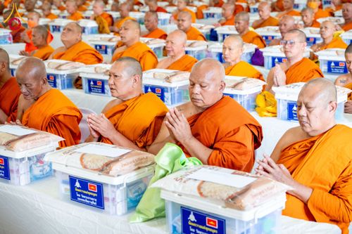 ภาพ No.208567:พิธีถวายสังฆทานแด่คณะสงฆ์ 323 วัด ปีที่ 21 ครั้งที่ 174 พิธีมอบกองทุนหนุนแรงใจช่วยครูใต้ ปีที่ 18 ครั้งที่ 138 และพิธีทำบุญอุทิศส่วนกุศลให้ผู้วายชนม์ ณ วัดบุณณาราม(วัดโคกงู) จ.นราธิวาส วันเสาร์ที่ 15 กุมภาพันธ์ พ.ศ.2568