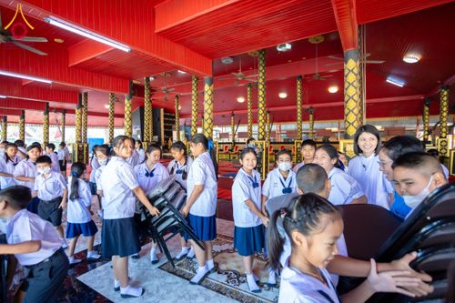 ภาพ No.205131:พิธีทอดผ้าป่าทำนุบำรุงศาสนสถาน ณ วัดบ่อทอง ตำบลคูขวาง อำเภอลาดหลุมแก้ว จังหวัดปทุมธานี ในโครงการธรรมยาตรา กตัญญูบูชา มหาปูชนียาจารย์ พระมงคลเทพมุนี(สด จนฺทสโร) พระผู้ปราบมาร อนุสรณ์สถาน 7 แห่ง ปีที่ 13 วันที่ 30 มกราคม พ.ศ. 2568 