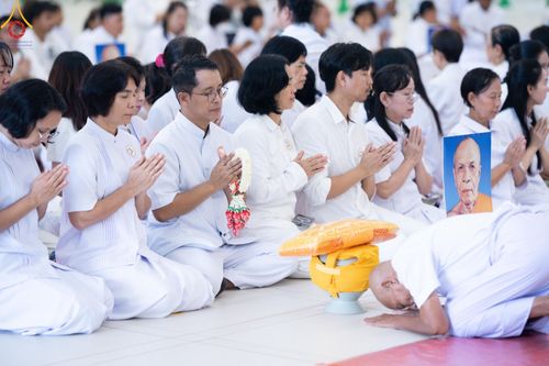 ภาพ No.156775:พิธีบรรพชาอุปสมบท ธรรมทายาท โครงการอุปสมบทหมู่บูชาธรรมครบรอบ 107 ปี วันครูผู้ค้นพบวิชชาธรรมกาย ณ โบสถ์พระไตรปิฏก วัดพระธรรมกาย วันเสาร์ที่ 14 กันยายน พ.ศ. 2567