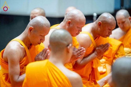 ภาพ No.277837:วันเสาร์ที่ 6 ธันวาคม พ.ศ. 2568 พิธีบรรพชาอุปสมบทและพิธีถวายบาตร โครงการอุปสมบทบูชาธรรมมหาปูชนียาจารย์ ประจำปี พ.ศ.2568 โครงการบวชพระนานาชาติ AEC และ WAB รุ่น CEO (นักบริหาร) รุ่นที่ 5 ณ มหาธรรมกายเจดีย์ วัดพระธรรมกาย