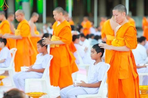 ภาพ No.132760:พิธีปลงผมยุวธรรมทายาท รุ่นที่ 32 มัชฌิมธรรมทายาท รุ่นที่ 28 ณ ลานธรรม วัดพระธรรมกาย วันเสาร์ที่ 30 มีนาคม พ.ศ. 2567