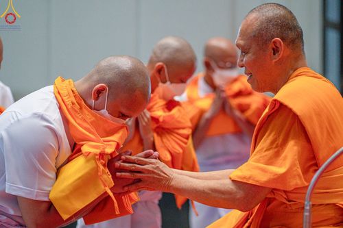 ภาพ No.141444:พิธีบรรพชาอุปสมบท โครงการอุปสมบทหมู่รุ่นผู้บริหาร รุ่นที่ 14 โครงการอุปสมบทหมู่ธรรมทายาท ระดับอุดมศึกษา รุ่นที่ 51 ภาคฤดูฝน ณ โบสถ์พระไตรปิฎก วัดพระธรรมกาย ในวันเสาร์ที่ 15 มิถุนายน พ.ศ. 2567