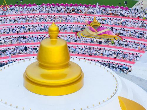 ภาพ No.118577:พิธีตักบาตรพระธรรมยาตรา ปีที่ 12 ณ อนุสรณ์สถานลำดับที่ 5 สถานที่เผยแผ่วิชชาธรรมกายครั้งแรก อนุสรณ์สถานบางปลา จ.นครปฐม วันที่ 25 มกราคม พ.ศ. 2567