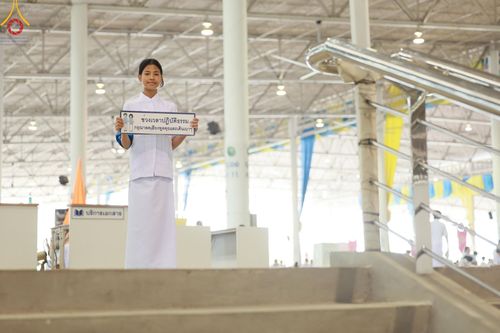 ภาพ No.123130:พิธีตักบาตร และพิธีบูชาข้าวพระ ในวันอาทิตย์ต้นเดือนที่ 4 กุมภาพันธ์ พ.ศ. 2567 ณ วัดพระธรรมกาย จ.ปทุมธานี