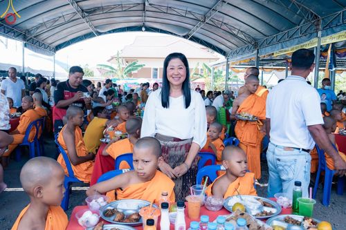 ภาพ No.133554:พิธีขอขมารับผ้าไตร, พิธีบรรพชาสามเณร, สามเณรออกบิณฑบาต ในโครงการบรรพชาสามเณร ฟื้นฟูพระพุทธศาสนาทั่วไทย  ณ ศูนย์ปฏิบัติธรรม และอบรมเยาวชนเมืองยะลา วันที่ 3 เมษายน พ.ศ. 2567