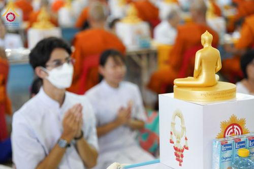 ภาพ No.60056:พิธีเจริญพระพุทธมนต์ "ฉลองอายุวัฒนมงคล 80 ปี หลวงพ่อธัมมชโย" พิธีถวายไทยธรรม คณะสงฆ์ 10,000 กว่าวัดทั่วประเทศ ในวันคุ้มครองโลก วันจันทร์ที่ 22 เมษายน พ.ศ. 2567 ณ สภาธรรมกายสากล วัดพระธรรมกาย จ.ปทุมธานี