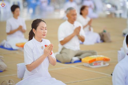 ภาพ No.247493:วันจันทร์ที่ 22 กันยายน พ.ศ. 2568 (วันพระ แรม 15 ค่ำ เดือน 10) พิธีบุพเปตพลี ครั้งที่ 170 ร่วมอุทิศบุญแด่หมู่ญาติที่ล่วงลับไปแล้ว และสืบทอดอายุพระพุทธศาสนา ณ หอฉันคุณยายอาจารย์ฯ วัดพระธรรมกาย