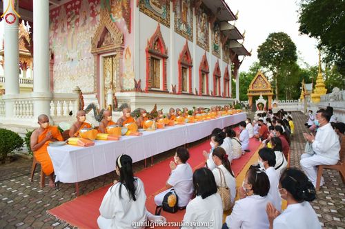 ภาพ No.39844:พิธีตัดปอยผม ปลงผม ขอขมารับผ้าไตรและพิธีบรรพชา ในโครงการอุปสมบท บูชาธรรมมหาปูชนียาจารย์ ประจำปี 2564 ชุดที่ 6