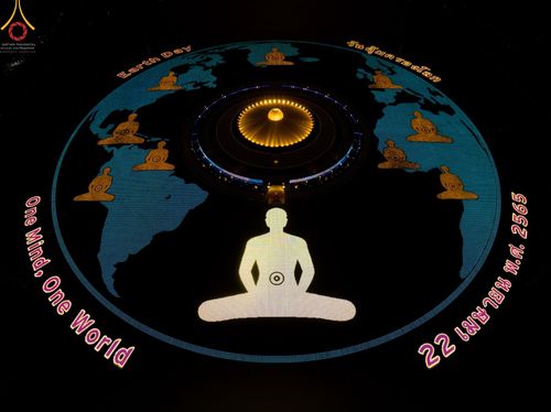 ภาพ No.45053:ประมวลภาพพิธีจุดประทีป​ วันคุ้ม​ครองโลก ณ วัดพระธรรมกาย