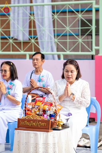 ภาพ No.342538:วันที่ 5 สิงหาคม พ.ศ. 2569  กิจกรรมตักบาตรโครงการรักความดี เพื่อเผยแผ่งานพระพุทธศาสนา  ศูนย์คมนาคม วัดพระธรรมกาย ณ โรงเรียนสังข์อ่ำ อ.คลองหลวง จ.ปทุมธานี