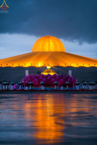 ภาพ No.52592:ประมวลภาพวันคล้ายวันเกิดครบรอบ 138 ปี พระมงคลเทพมุนี (สด จนฺทสโร) พระผู้ปราบมาร ชุดที่ 2