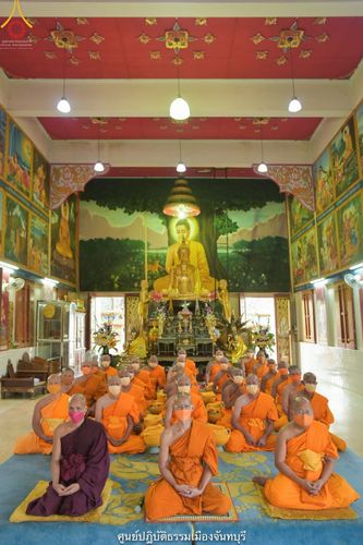 ภาพ No.39848:พิธีตัดปอยผม ปลงผม ขอขมารับผ้าไตรและพิธีบรรพชา ในโครงการอุปสมบท บูชาธรรมมหาปูชนียาจารย์ ประจำปี 2564 ชุดที่ 6