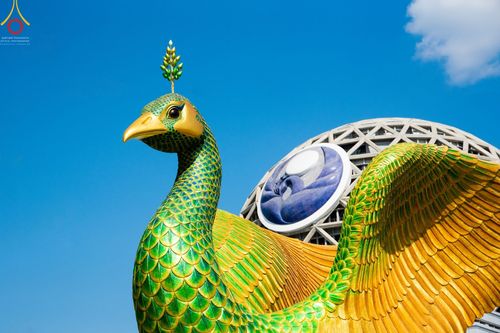 ภาพ No.42717:พิธีอัญเชิญมยุรนาวากาศ ประดิษฐาน ณ อาคาร 100 ปี เนื่องในวันคล้ายวันเกิด ครบ 113 ปี คุณยายอาจารย์มหารัตนอุบาสิกาจันทร์ ขนนกยูง