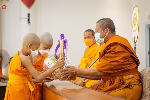 ภาพ No.44886:ประมวลภาพพิธีบรรพชา ในโครงการบรรพชาสามเณรฟื้นฟูพระพุทธศาสนาทั่วไทย ณ ศูนย์อบรมเยาวชนบางปะหัน