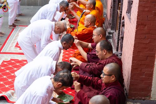 ภาพ No.313334:วันพุธที่ 11 มีนาคม พ.ศ. 2569 พิธีตัดปอยผมโครงการบรรพชาสามเณร  ณ วัดอเชศวร (Aksheswar Mahavihar) ประเทศเนปาล