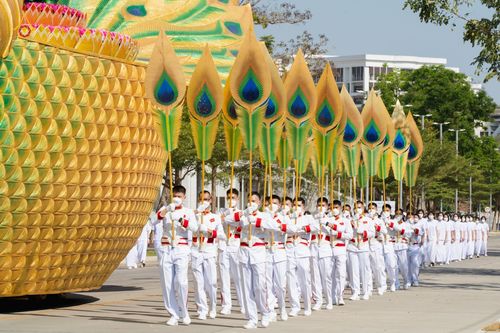 ภาพ No.42715:พิธีอัญเชิญมยุรนาวากาศ ประดิษฐาน ณ อาคาร 100 ปี เนื่องในวันคล้ายวันเกิด ครบ 113 ปี คุณยายอาจารย์มหารัตนอุบาสิกาจันทร์ ขนนกยูง